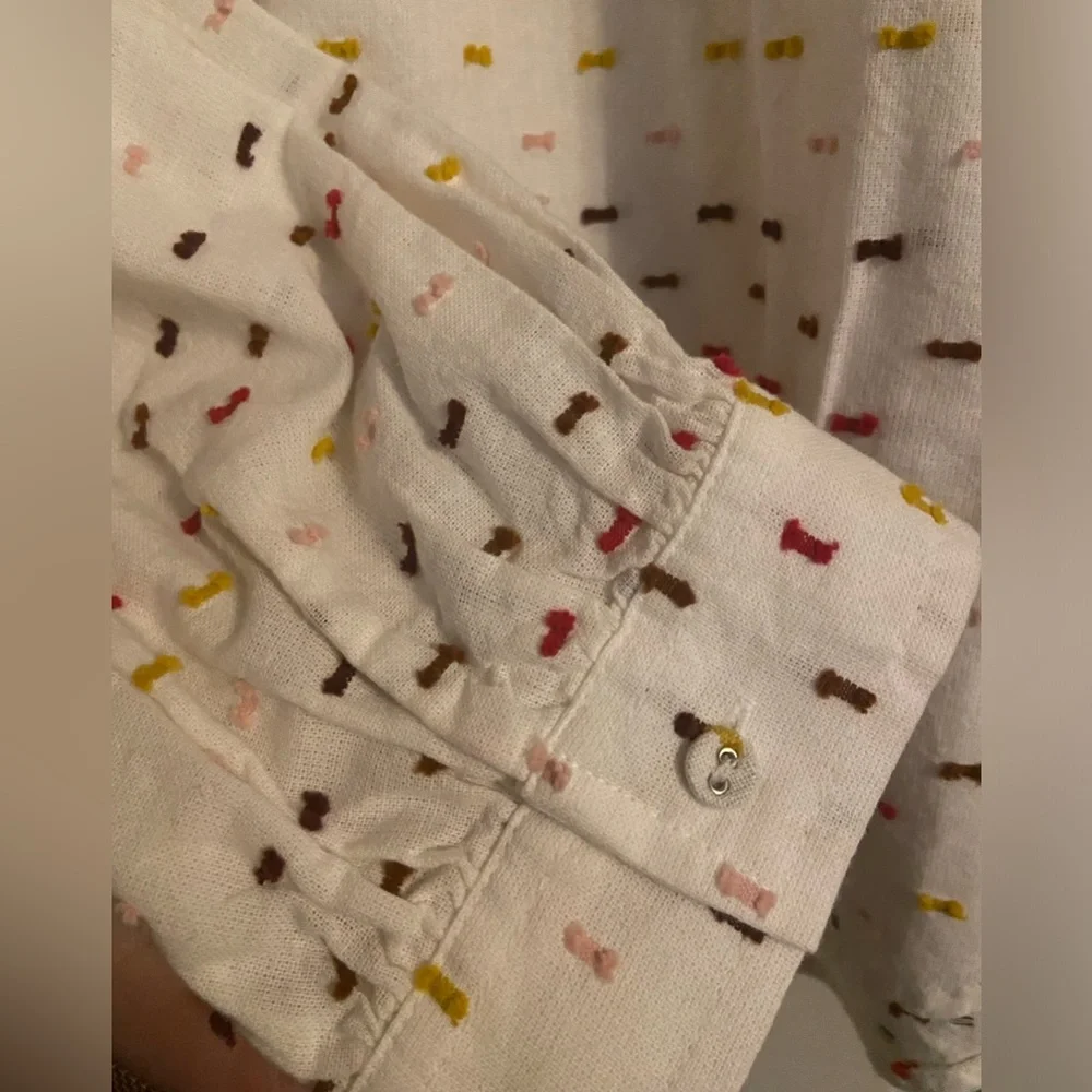 Embroidered dot blouse - Picture 4 of 4